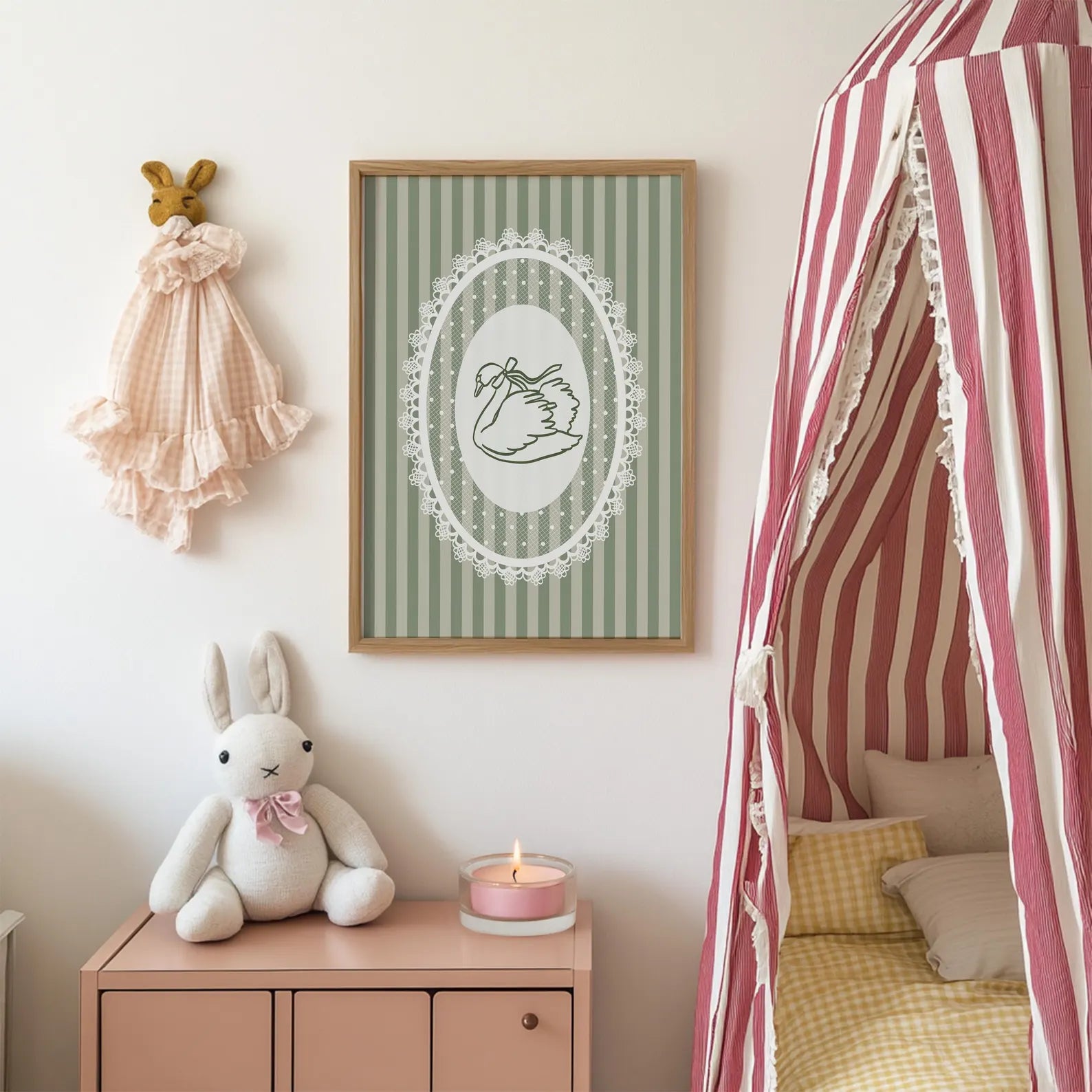 Lace Swan Green Poster